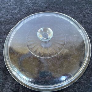 VTG PYREX 624-C-A CLEAR GLASS ROUND REPLACEMENT LID 8 1/8" INNER RIM KNOB RIBBED